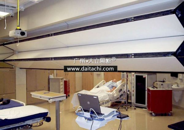 医院垂直升降电动活动隔断项目